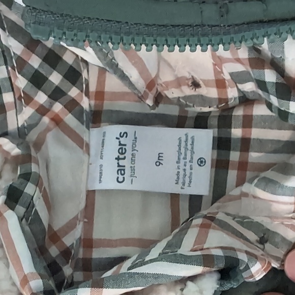 Carter's long sleeve striped shirt and sage green vest (size 9 months) - Picture 3 of 5